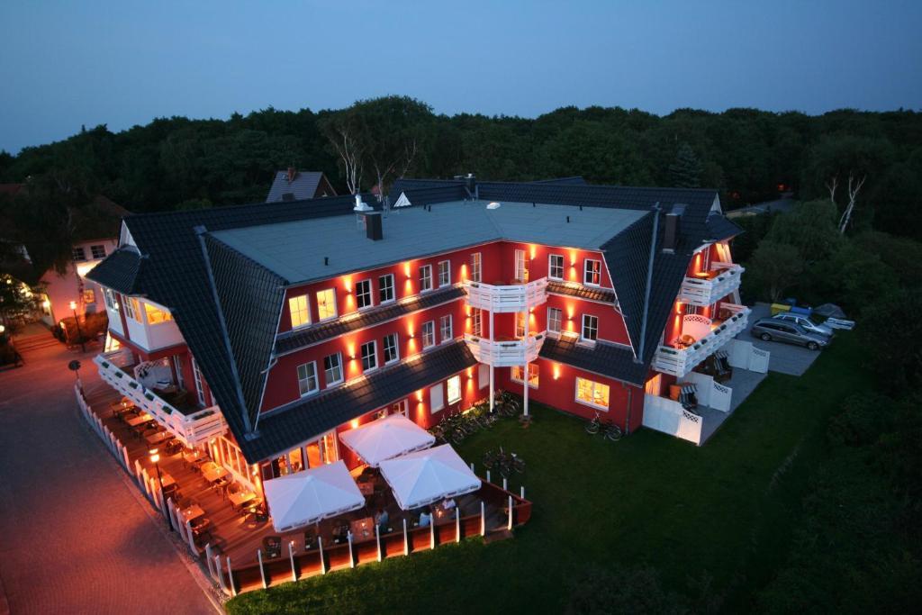 Strandhotel Deichgraf Граал-Мюриц Стая снимка