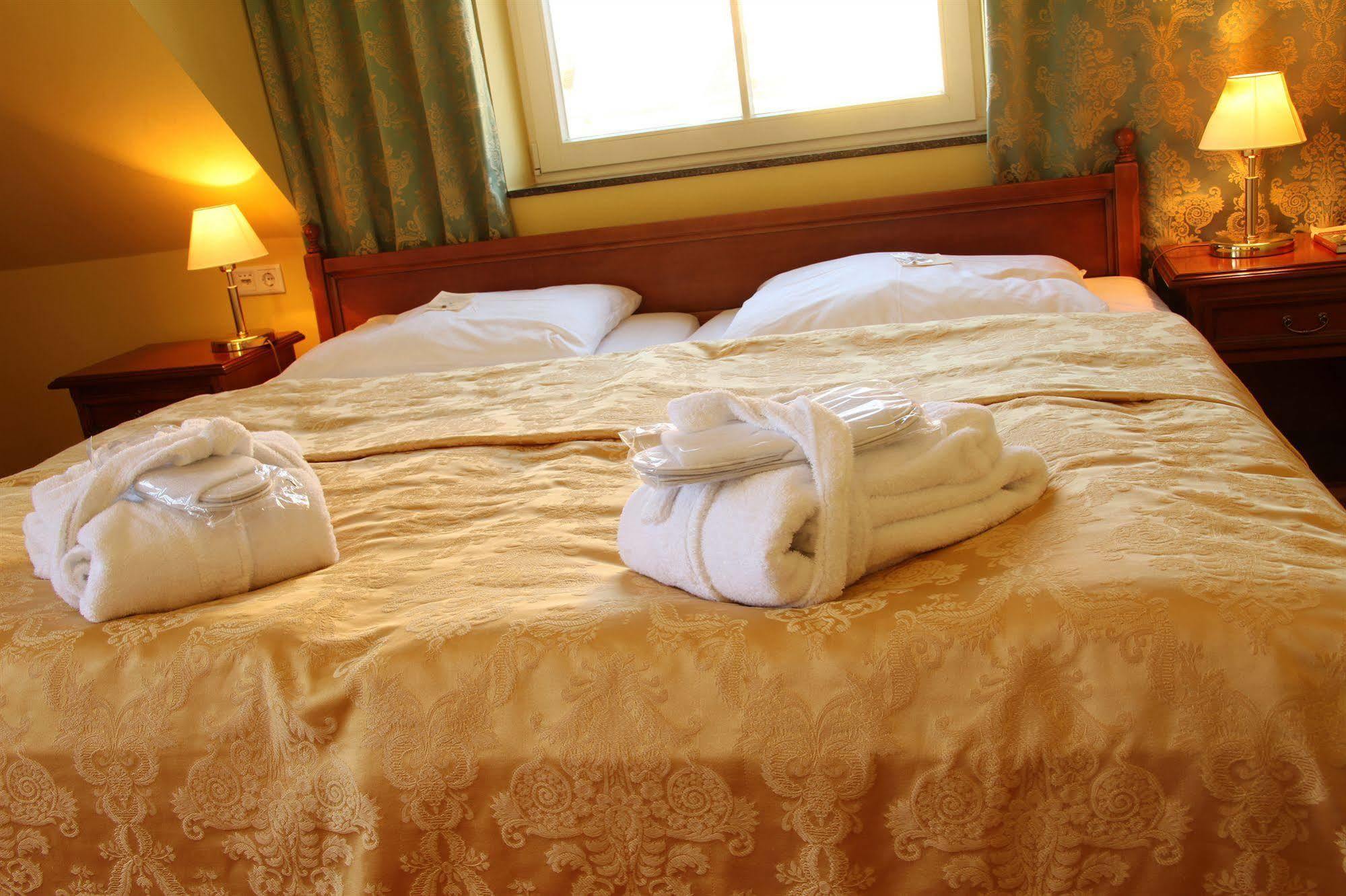 Strandhotel Deichgraf Граал-Мюриц Екстериор снимка